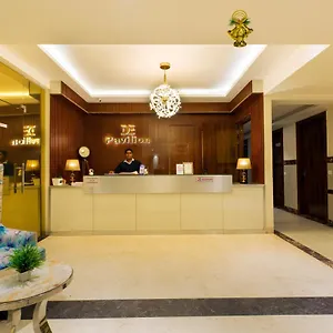 d-pavillon-boutique-hotel-at-delhi-airport.hotelsdelhi.org/