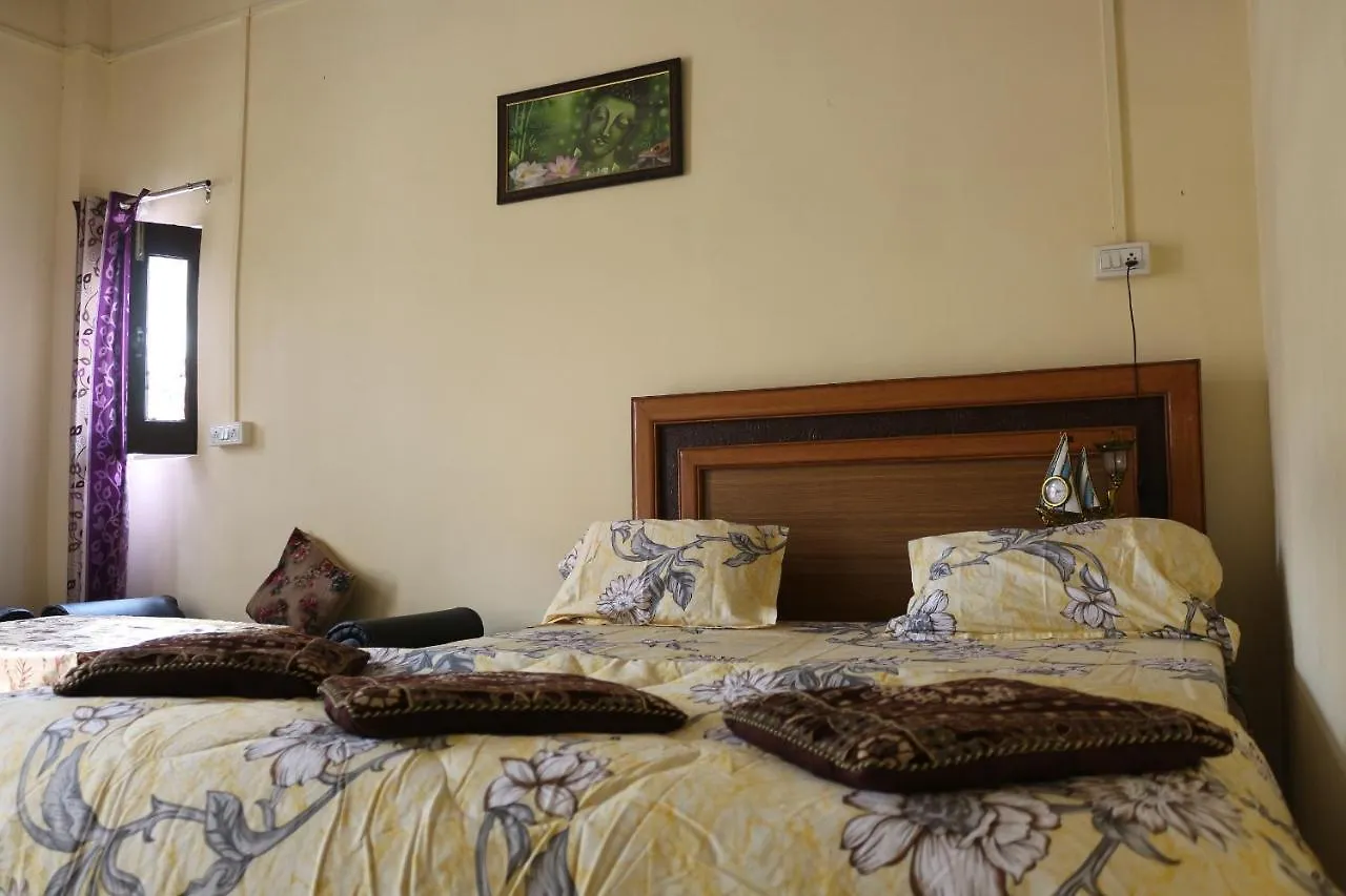 Mother Hostel Varanasi 0*,
